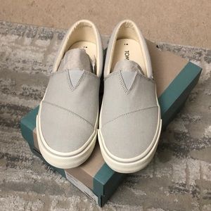 Brand New never been worn Toms Alpargata Fenix Slip Ons
